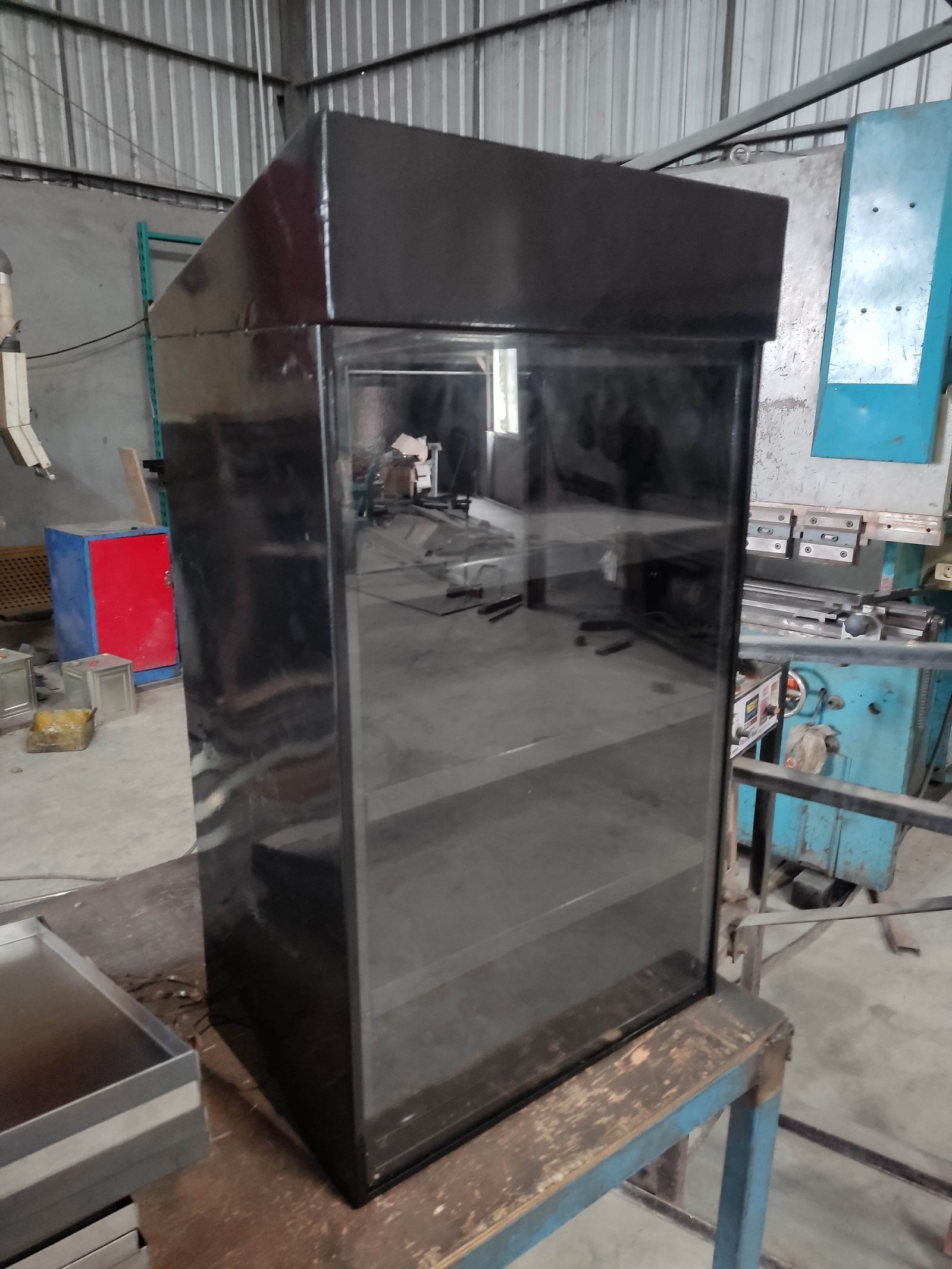 Rak Display kosmetik kecil